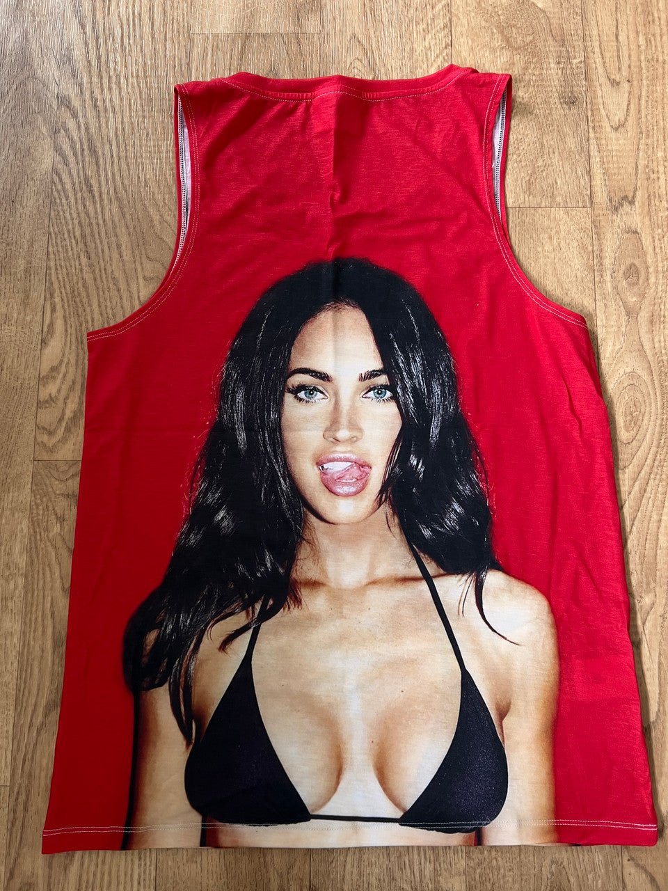 Megan Fox Red Vest - Summer Supermodel Transformers Movie