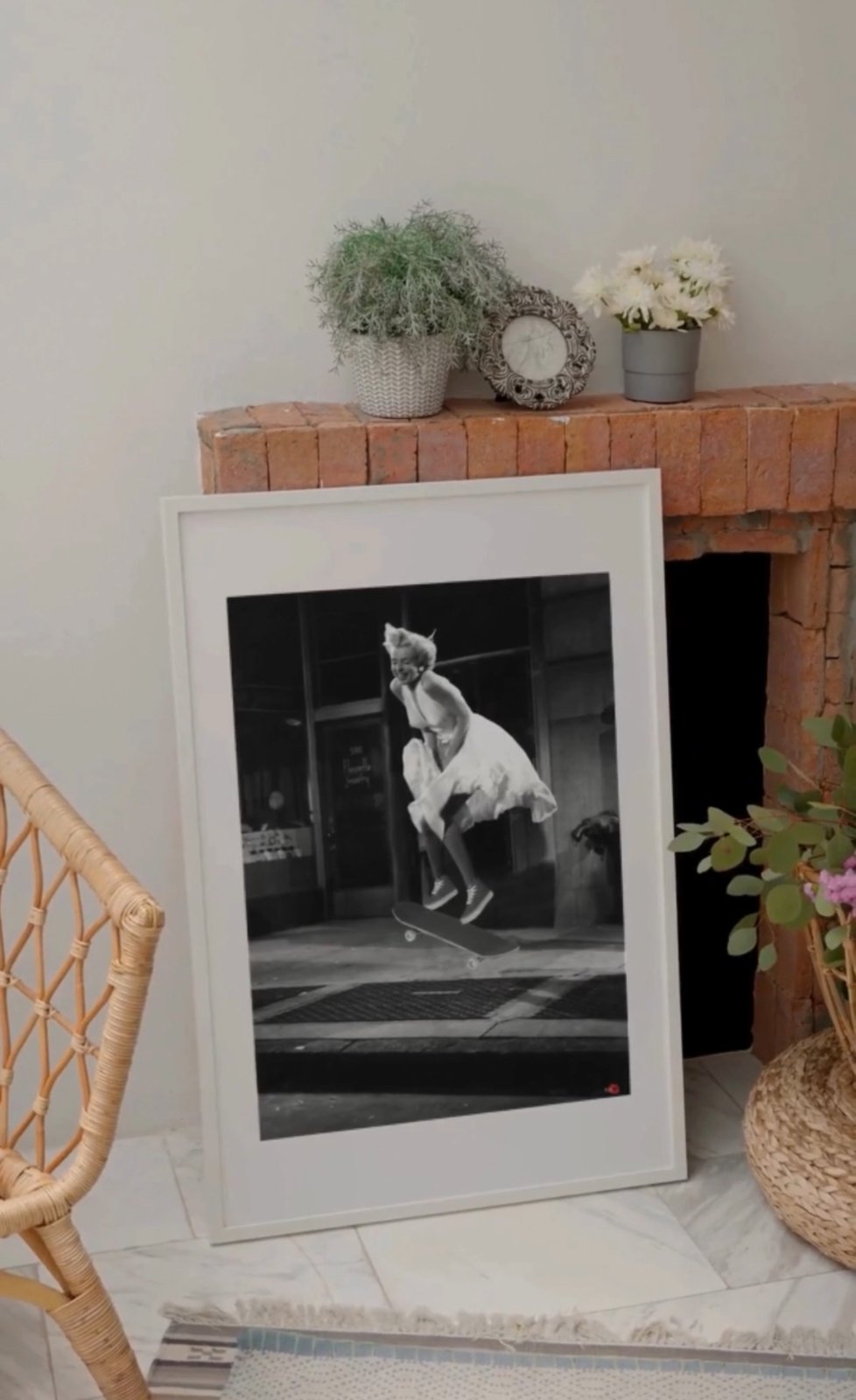 Marilyn Monroe Skateboarding Poster Print - Iconic Retro Wall Art