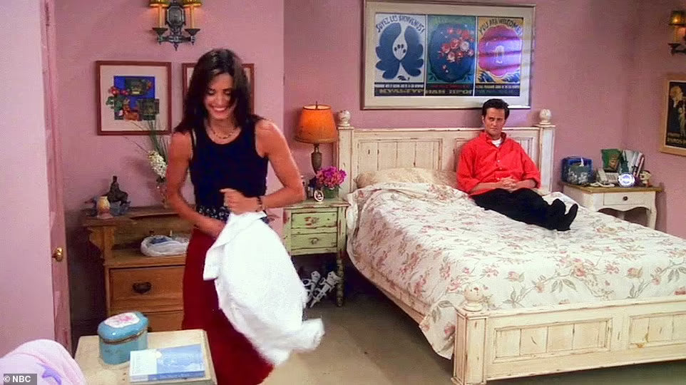 Friends TV Show Duvet Cover - Monica's Apartment