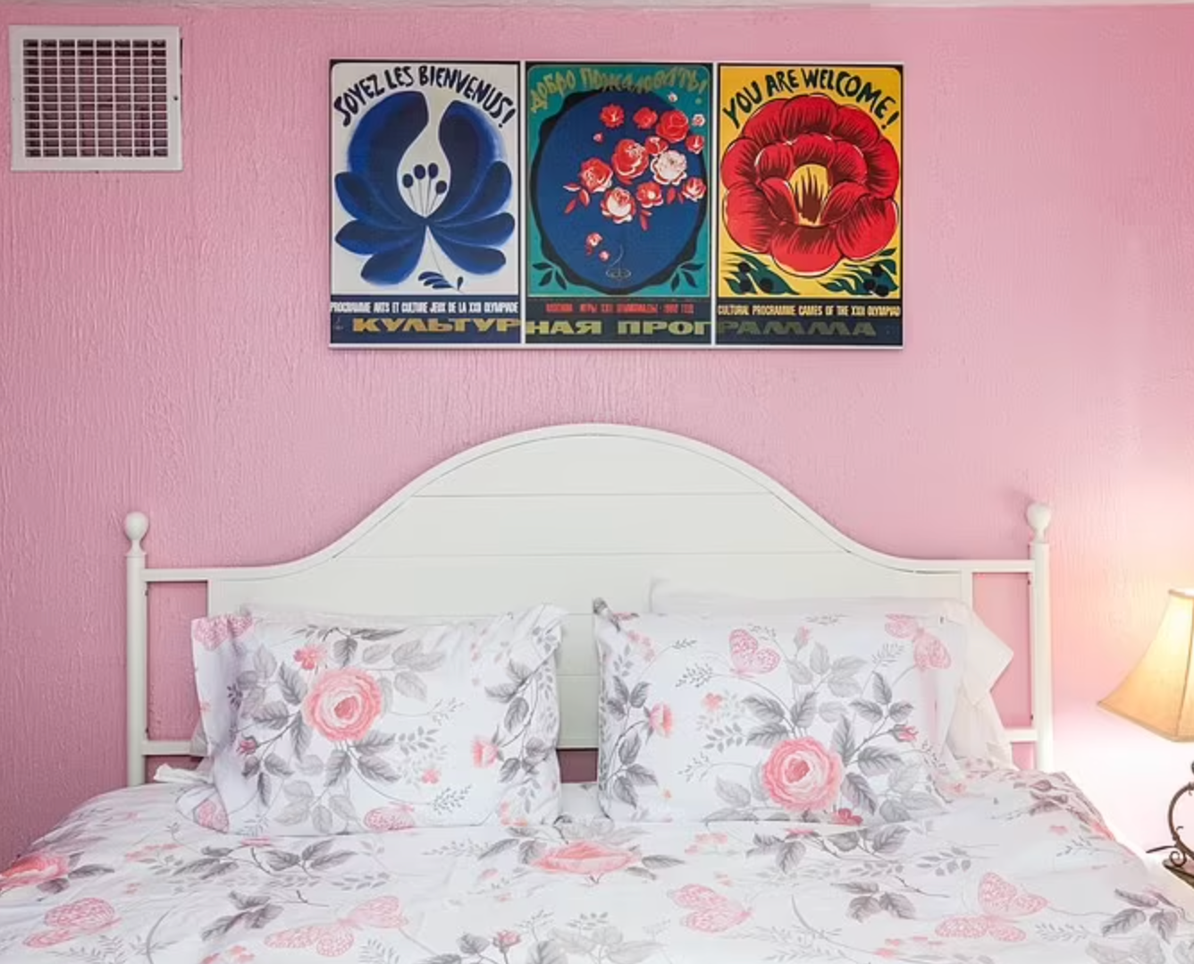 Friends TV Show Duvet Cover - Monica's Apartment